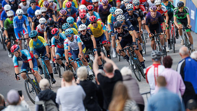 ЗЛ-2026 профессионалов: 800 км, брусчатка и трасса формулы-1 